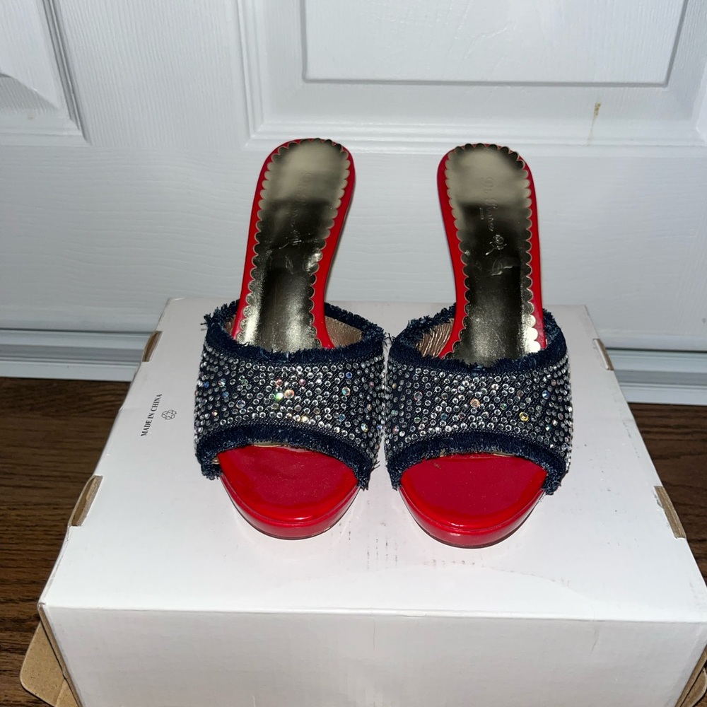Di Rosa Heels - Picture 2 of 3